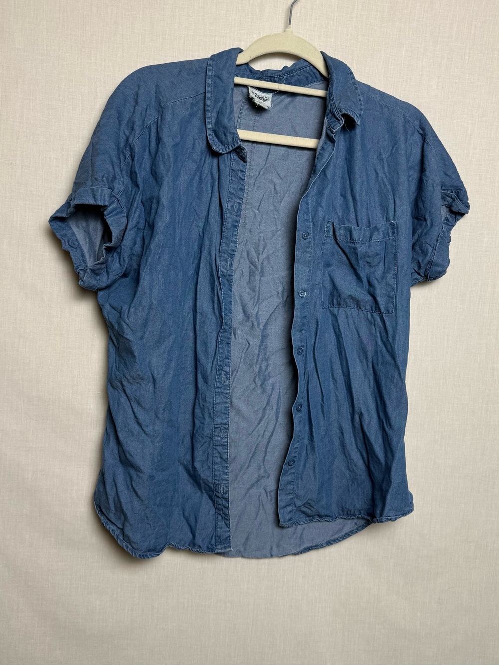 ReVintage Womens M Chambray Denim Blue Button Down Shirt Short Sleeve